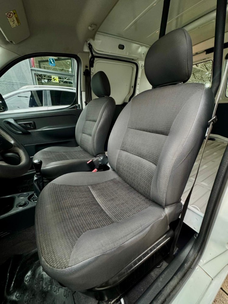 Peugeot Partner Furgón — foto 17